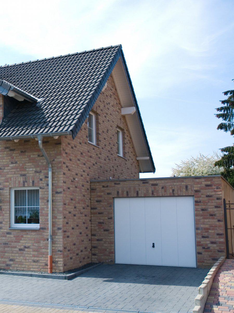 Schwarz Bau GmbH: Wassenberg - Einfamilienhaus in 1 1/2 geschossiger  bauweise