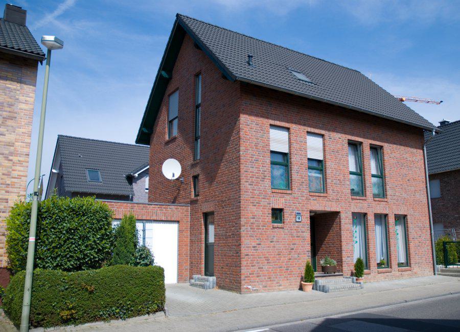 Schwarz Bau GmbH: Erkelenz - Einfamilienhaus in 2 geschossiger bauweise